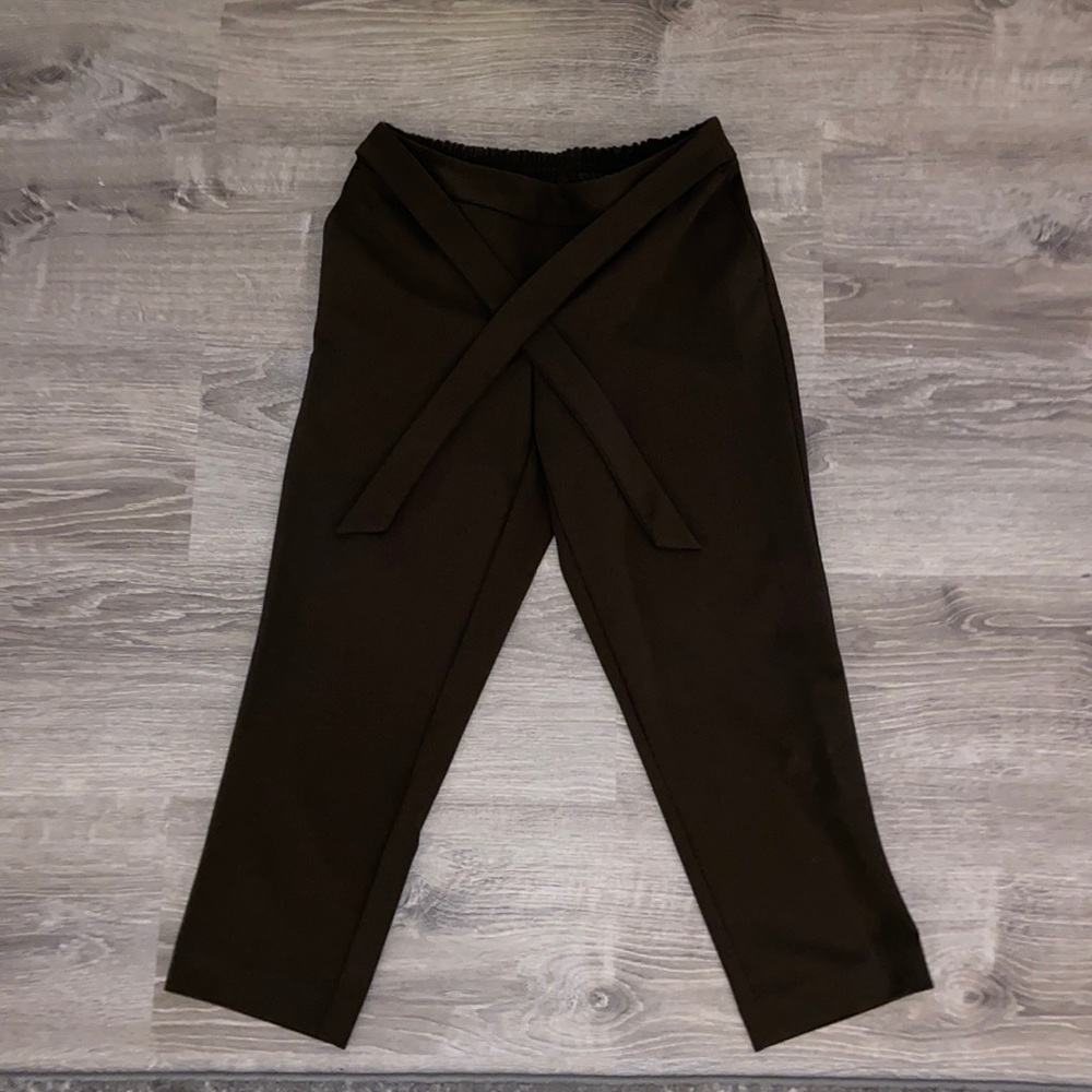 Hunter Green Cropped Pants